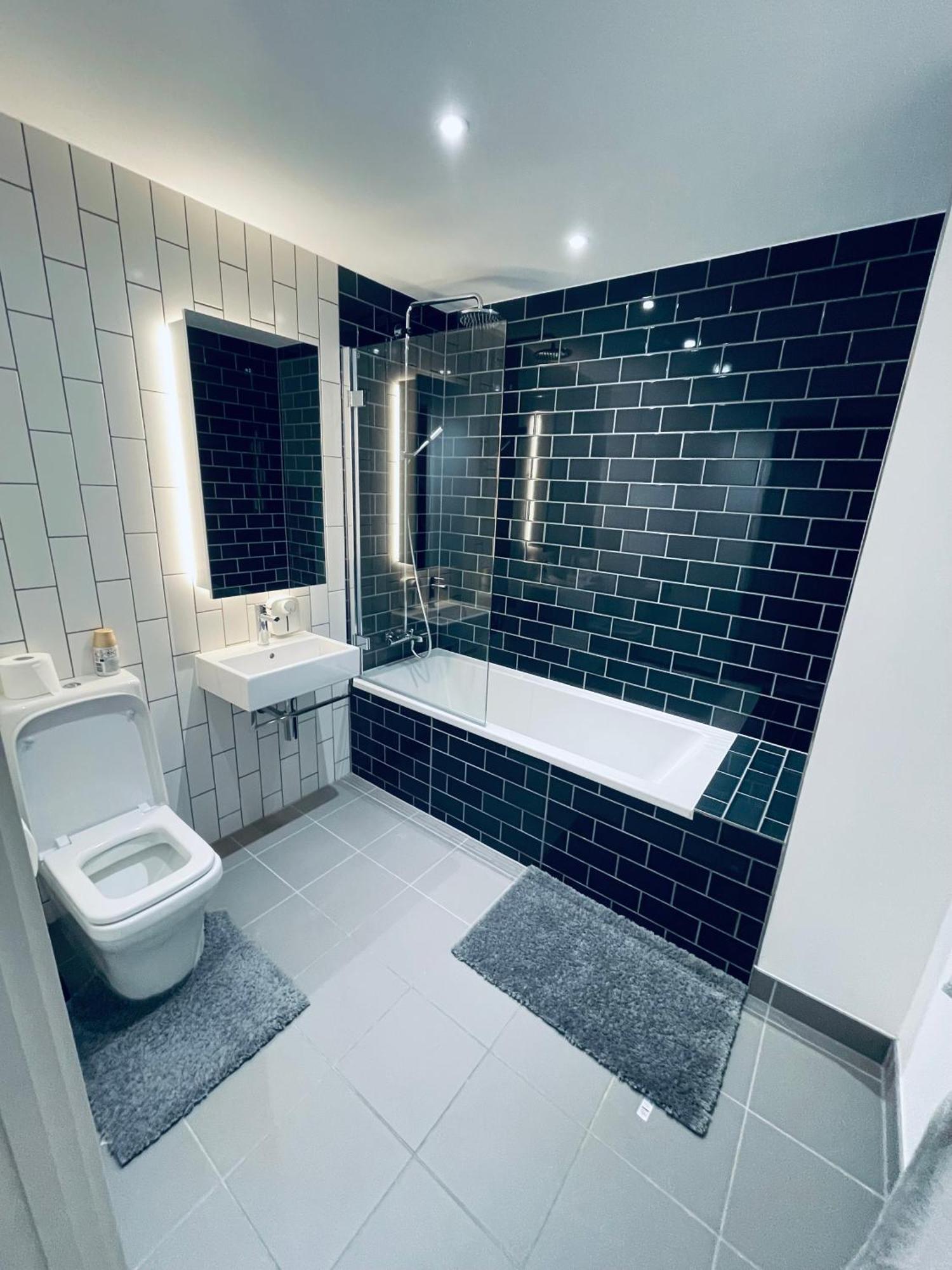 Ds Rentals - Entire 1 Bedroom Apartment ロンドン エクステリア 写真